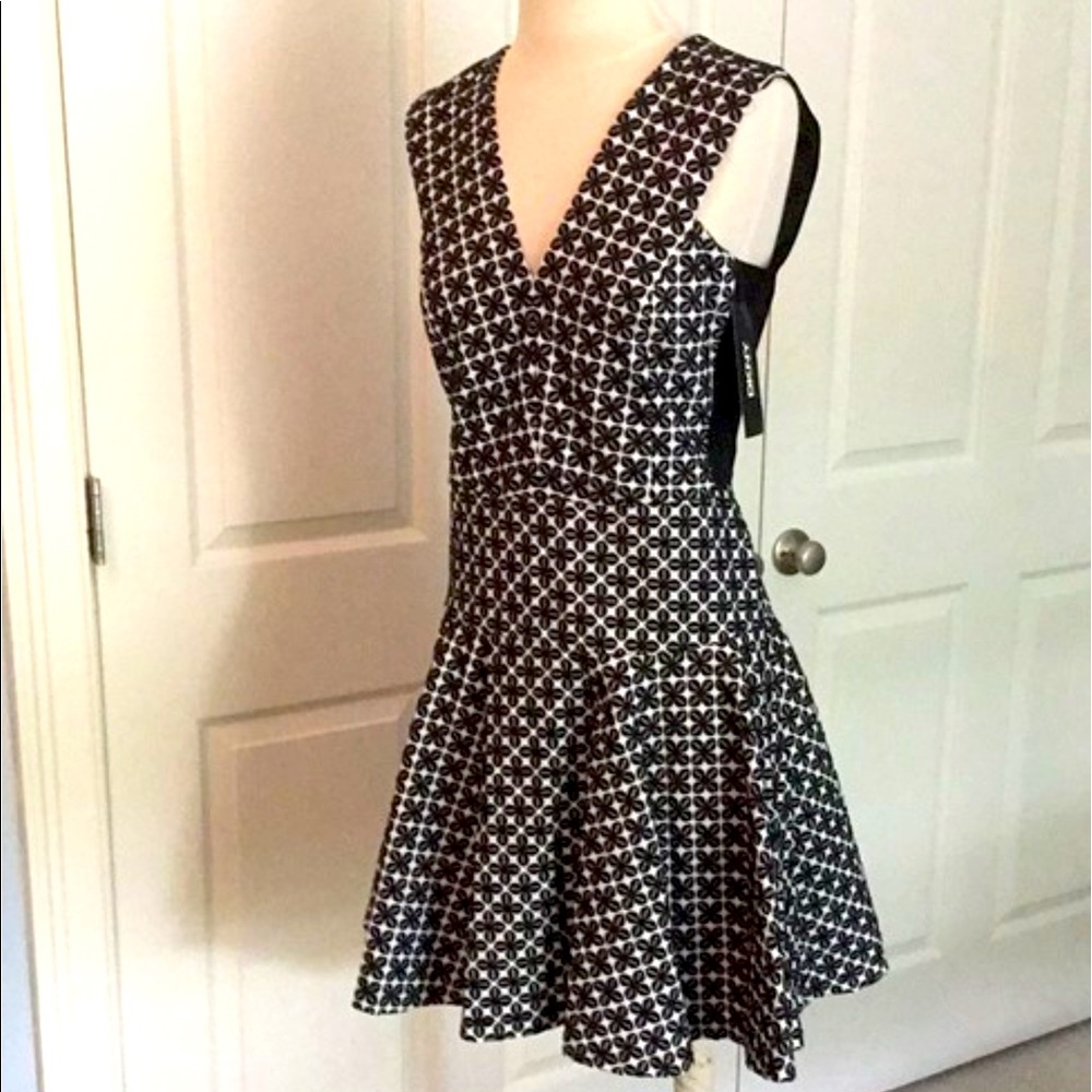 DKNY black & white cotton stylish dress